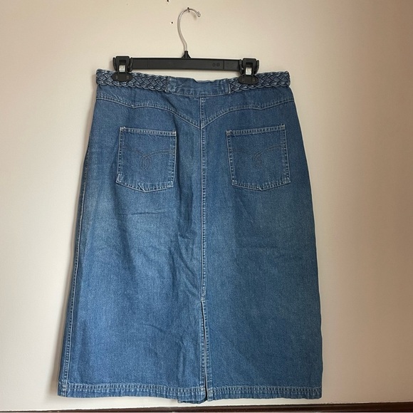 Vintage Y2K Blue Knee Length Denim Skirt with Slit and Braided Belt Detail - Picture 4 of 5